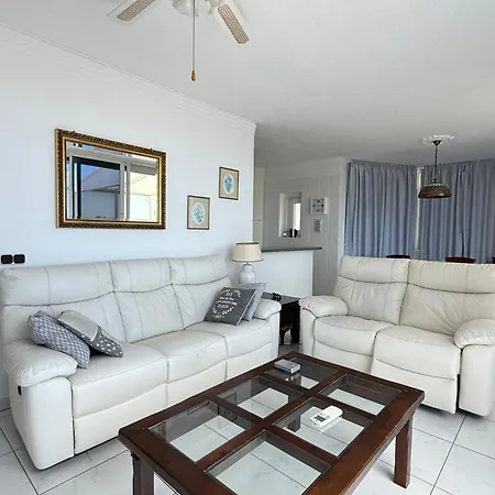 Ocean Dreamscape Willa